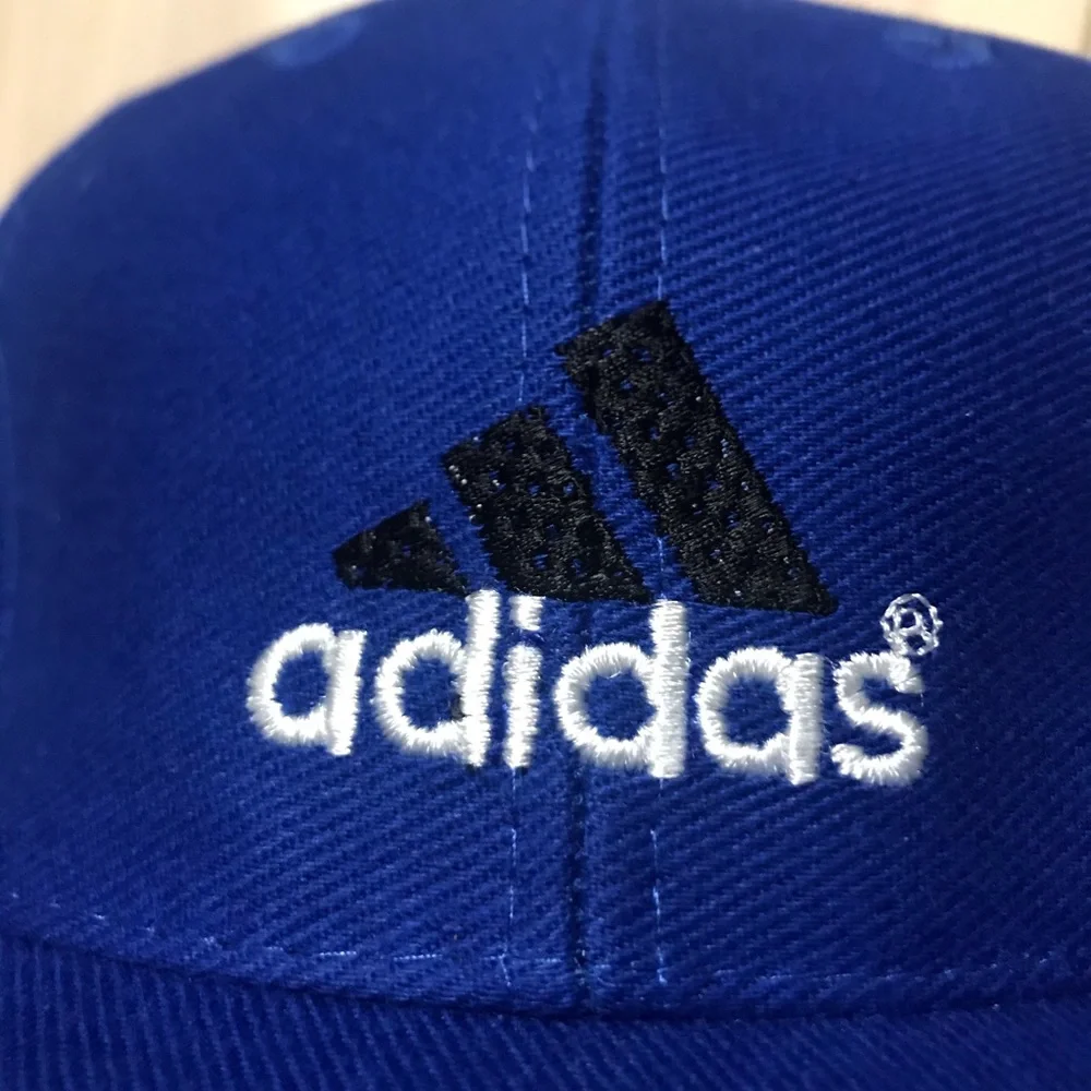 Vintage 90s DS‎ Adidas Spell Out Snapback Logo